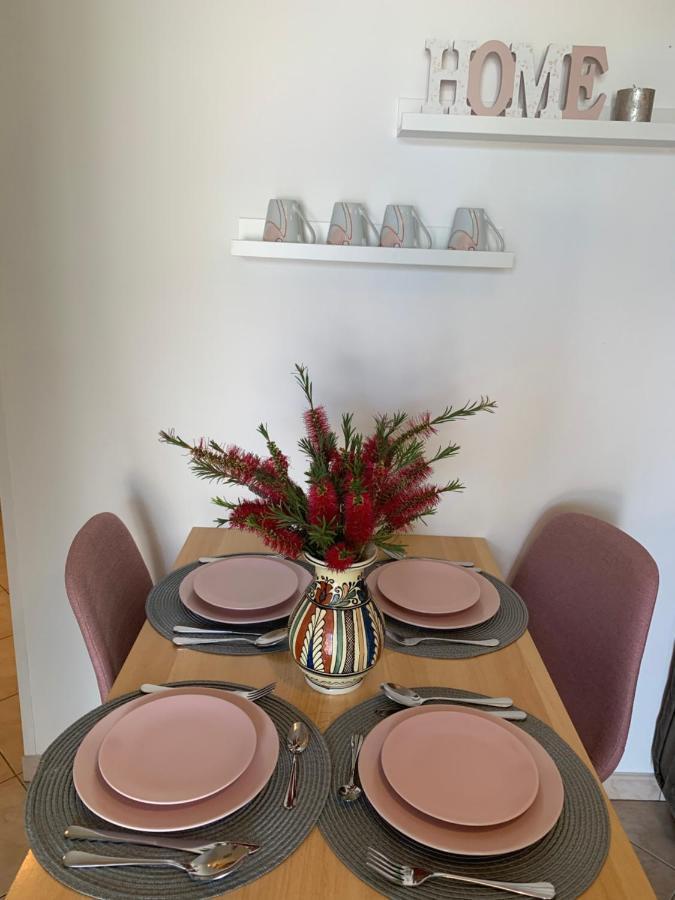 Villa Ulika - 3 Apt For 4 Persons プーラ エクステリア 写真