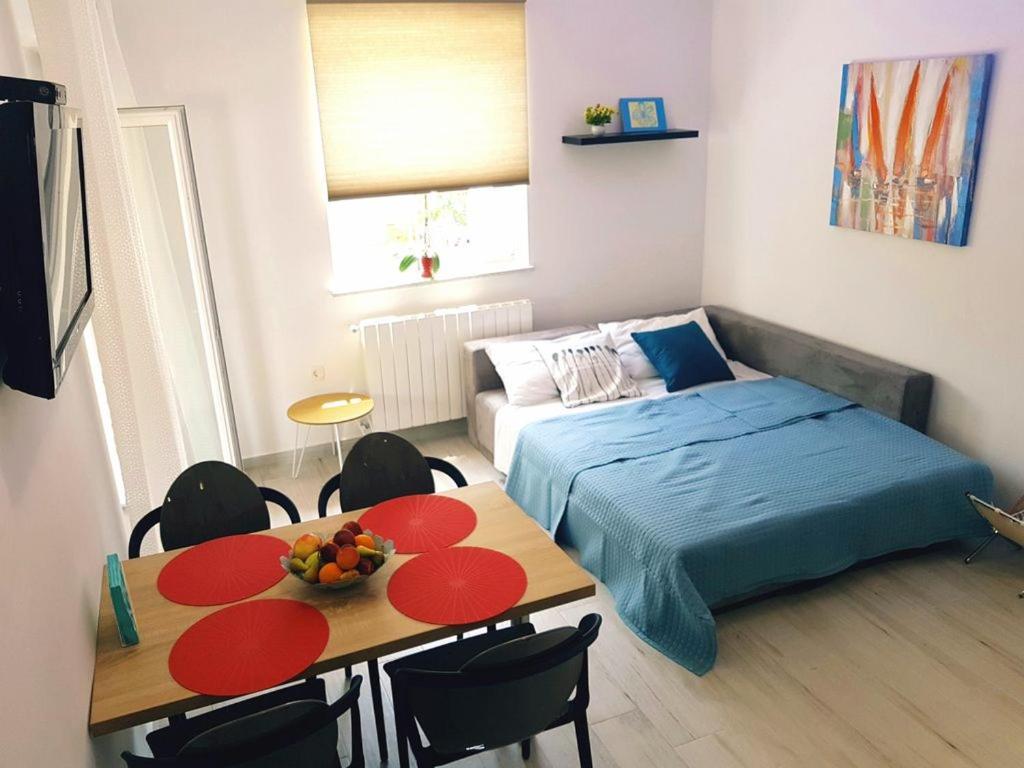 Villa Ulika - 3 Apt For 4 Persons プーラ エクステリア 写真